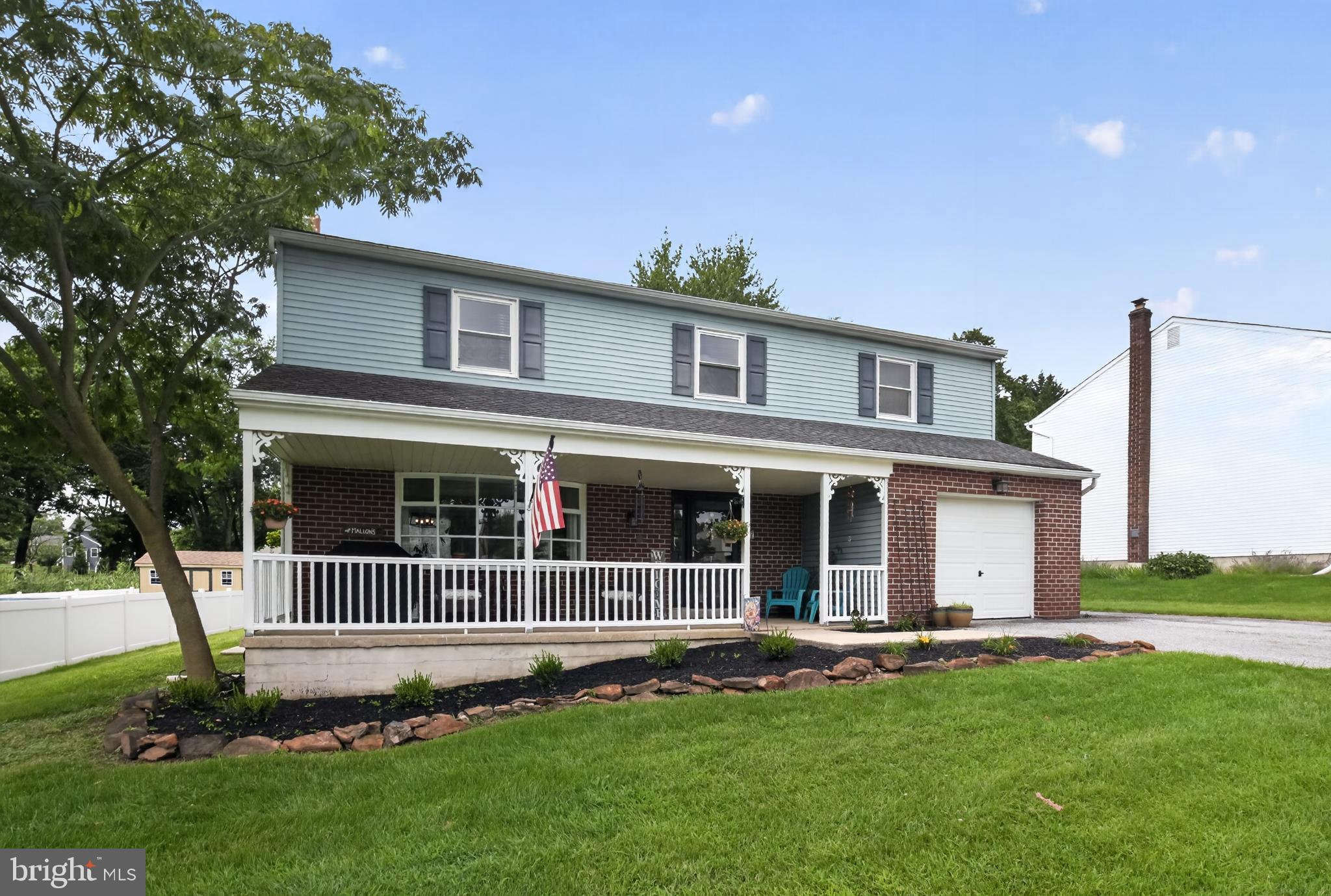7 SUNNYBANK LANE