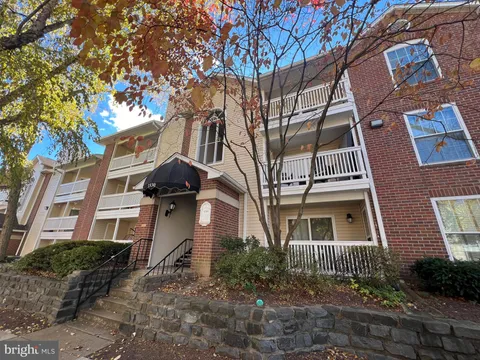 1530 Lincoln Way Unit 202, McLean, VA 22102 - MLS#: VAFX2278052