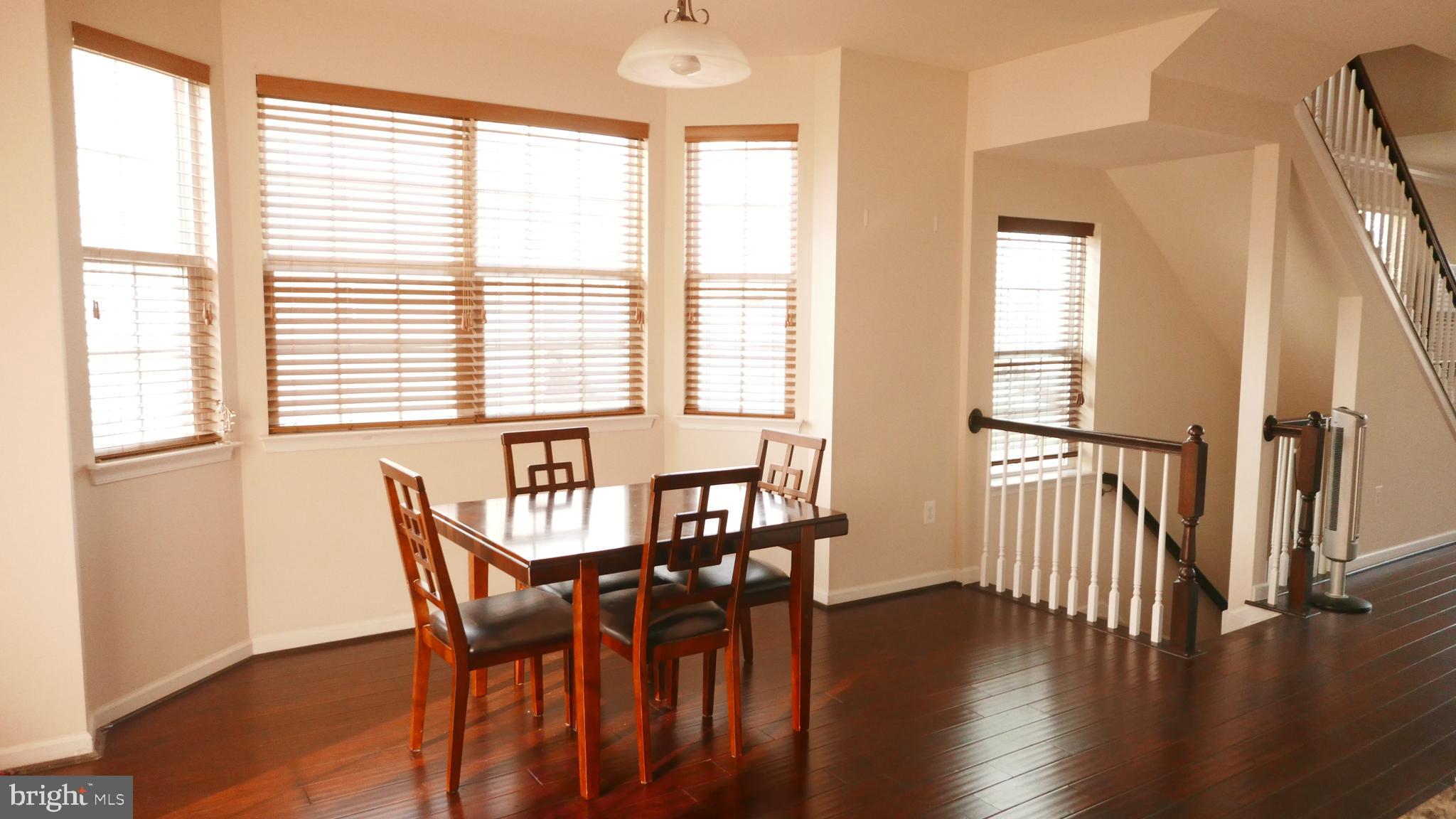 OXFORD SQUARE - Residential Lease