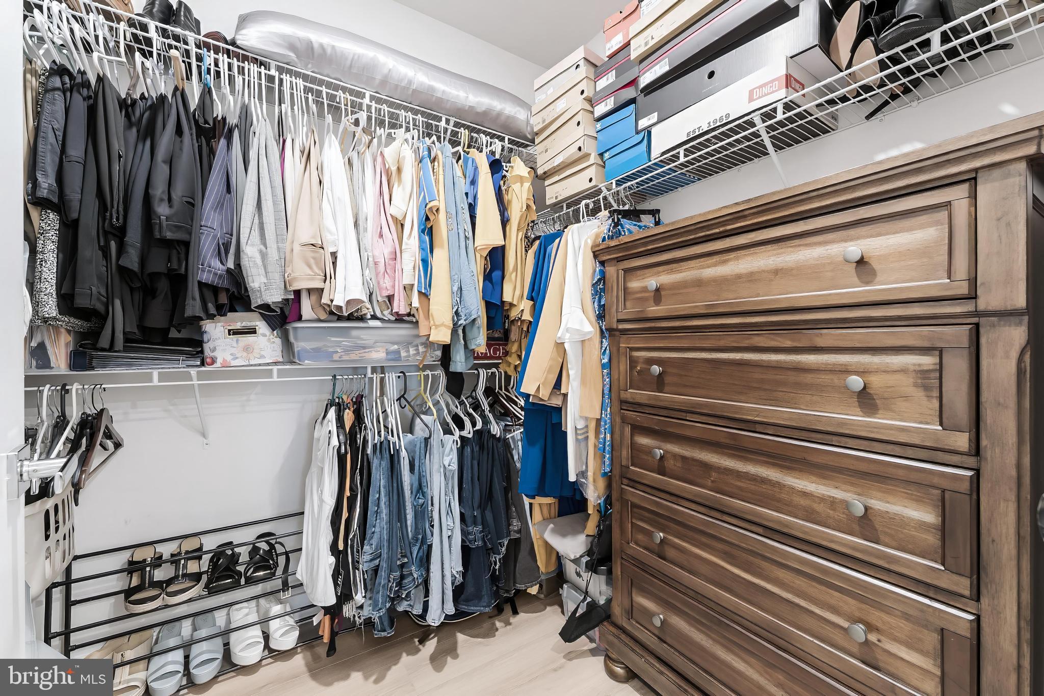 WOODLAND PARK STATION - Residential Lease