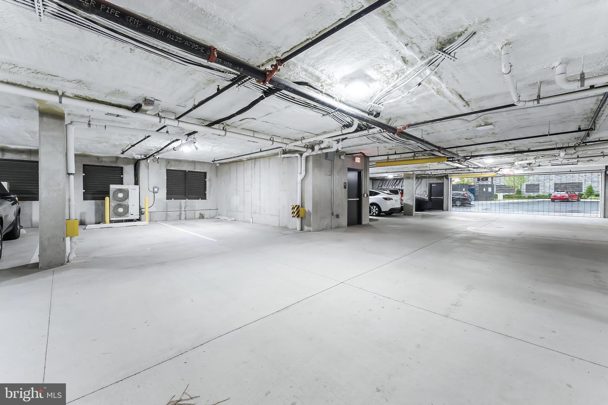 WOODLAND PARK STATION - Residential Lease