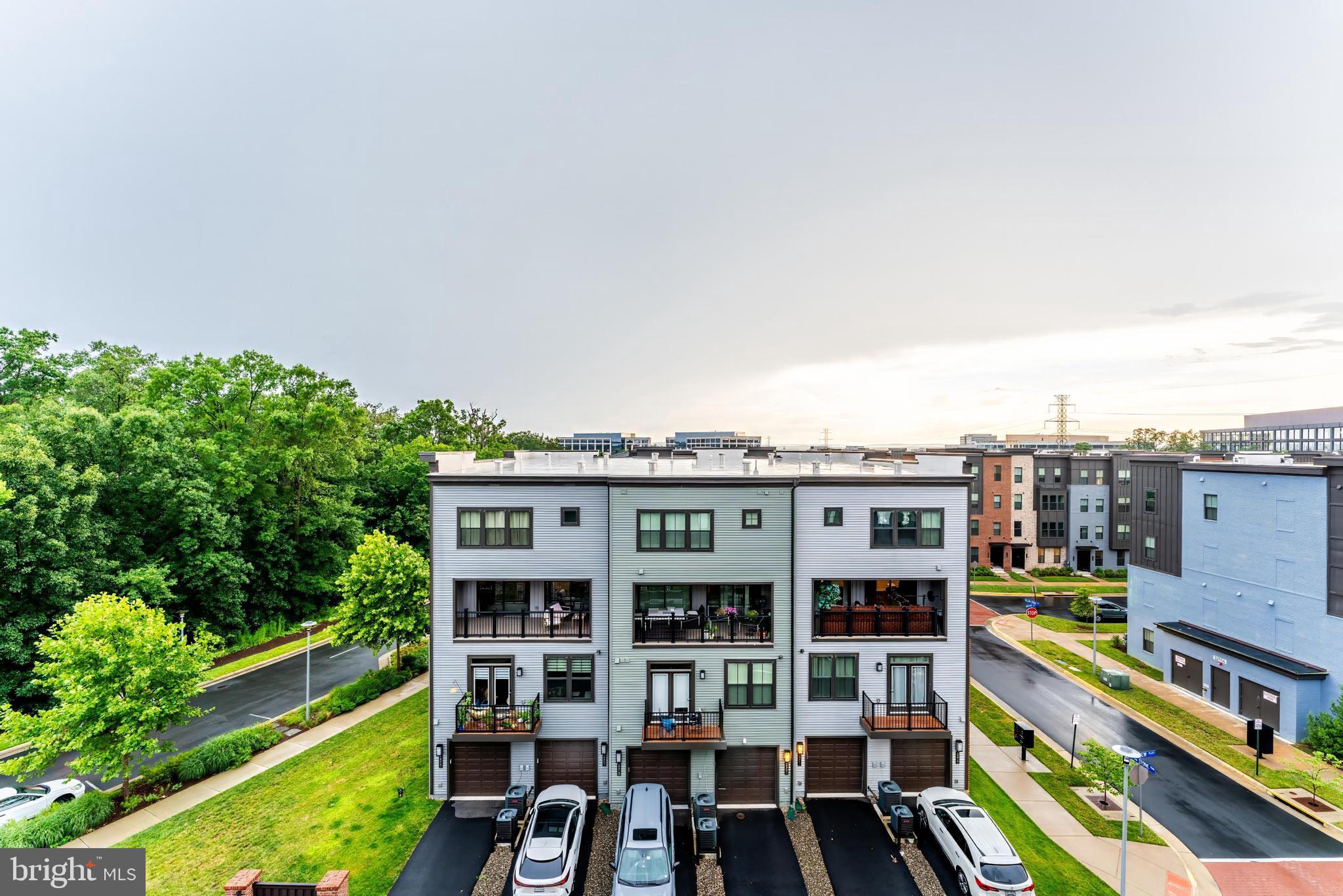 WOODLAND PARK STATION - Residential Lease