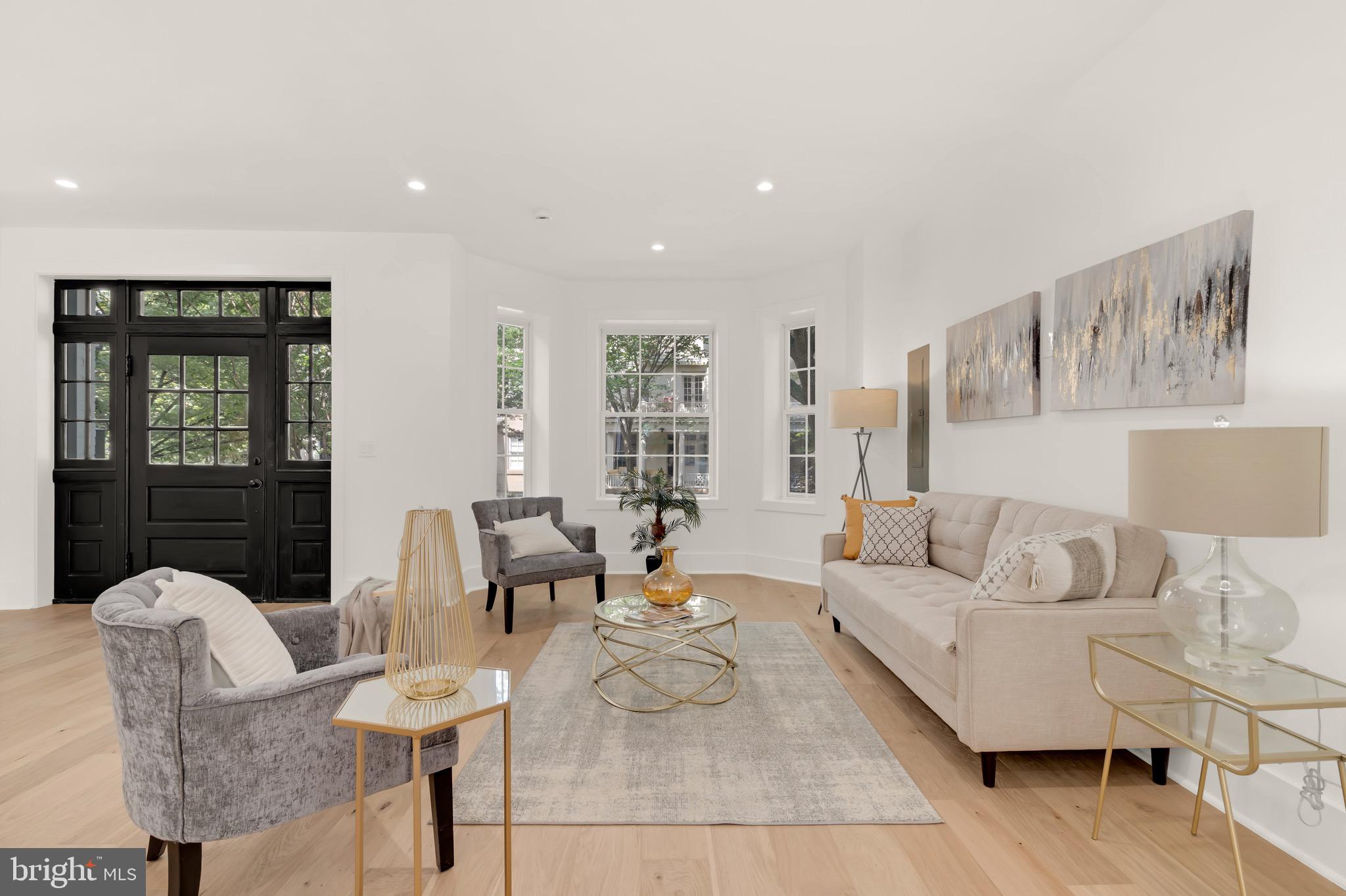 WOODLEY PARK - Residential