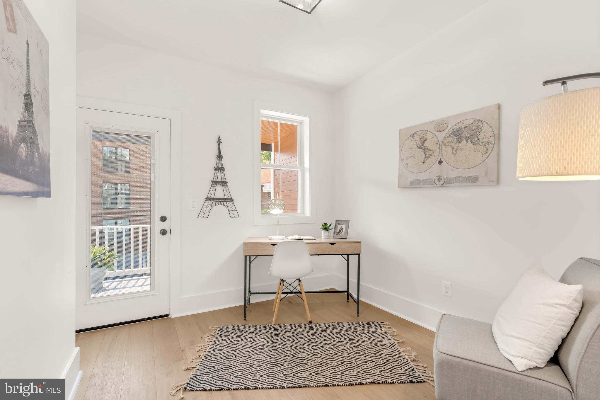 WOODLEY PARK - Residential