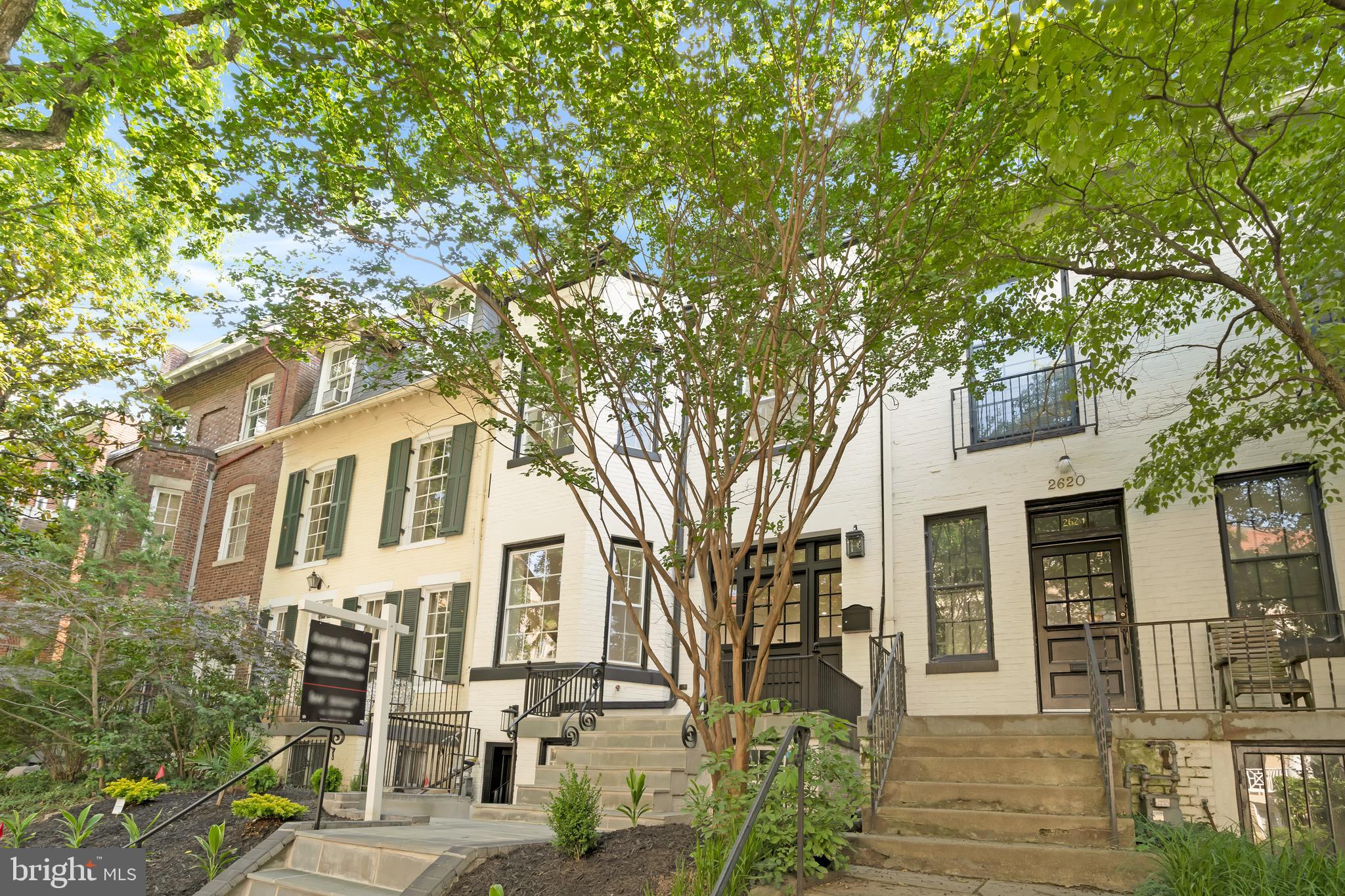 WOODLEY PARK - Residential