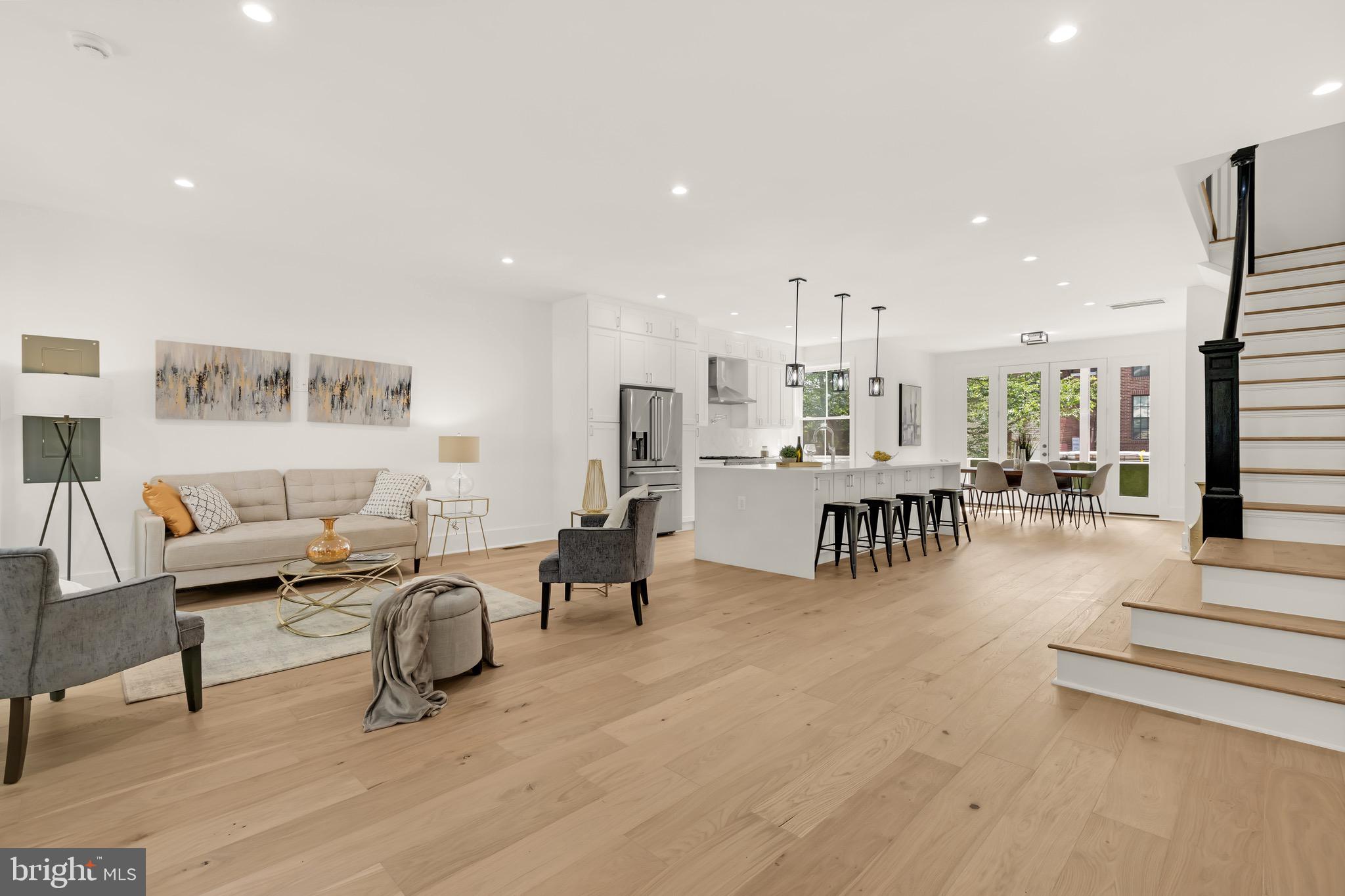 WOODLEY PARK - Residential