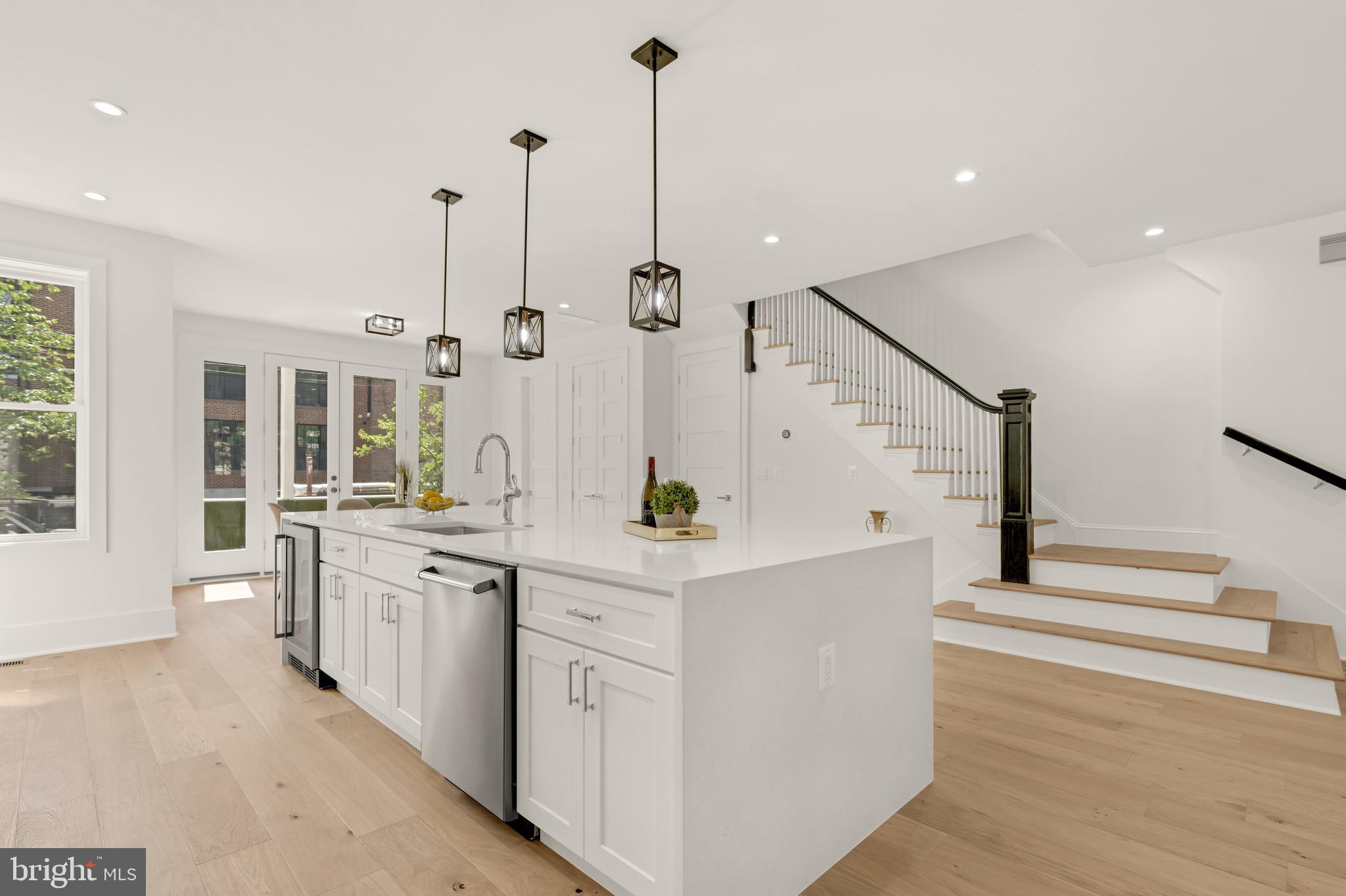 WOODLEY PARK - Residential