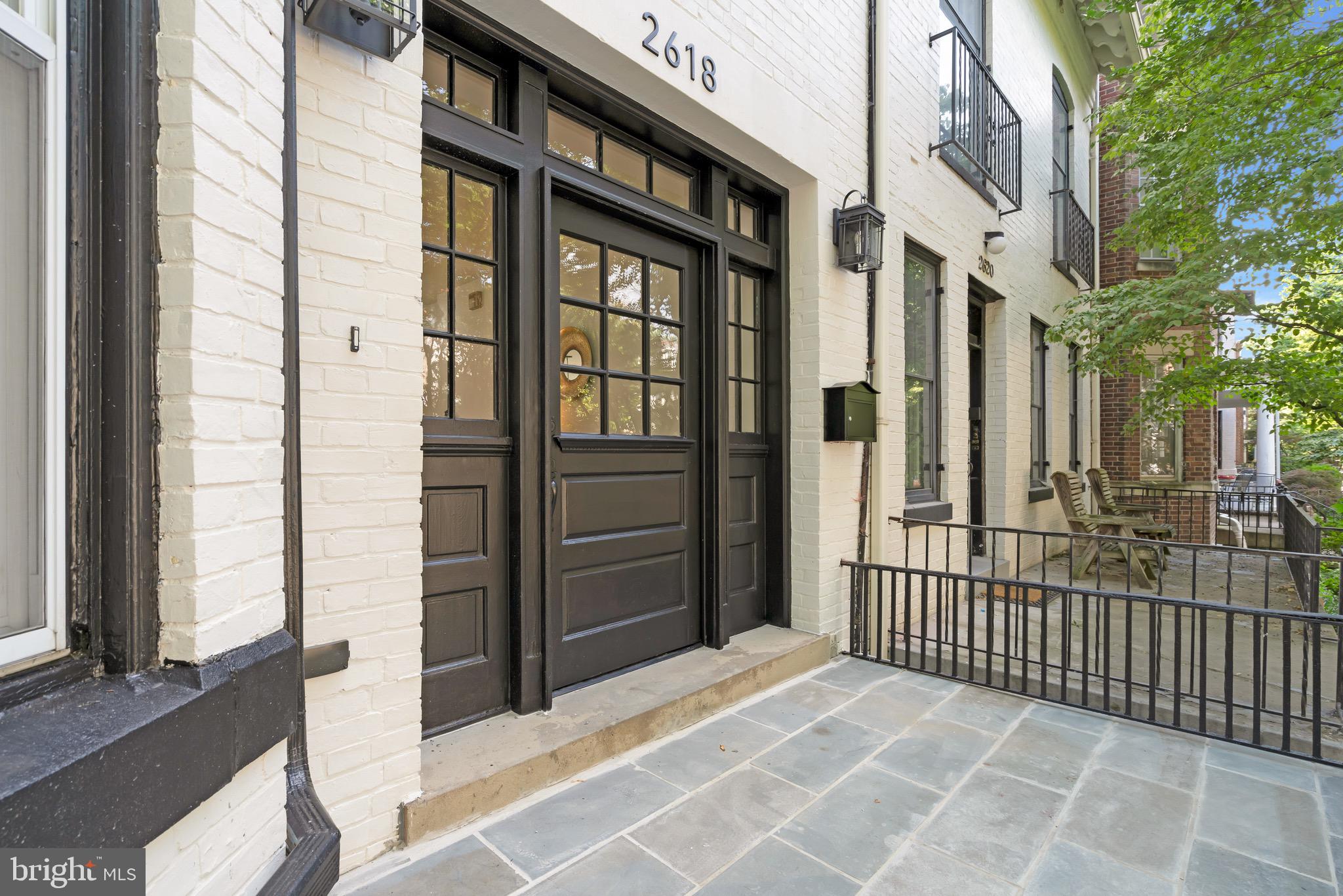 WOODLEY PARK - Residential