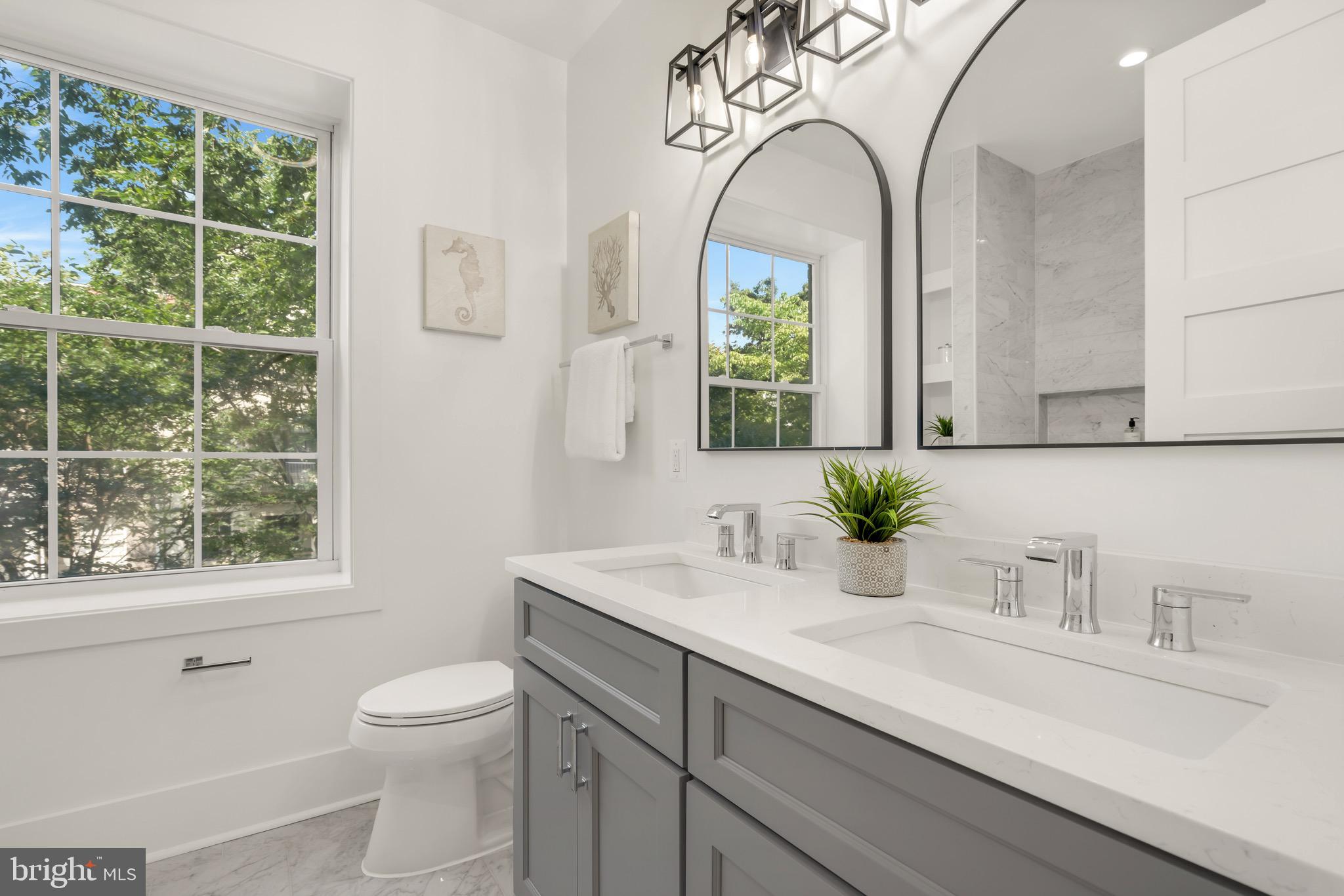 WOODLEY PARK - Residential