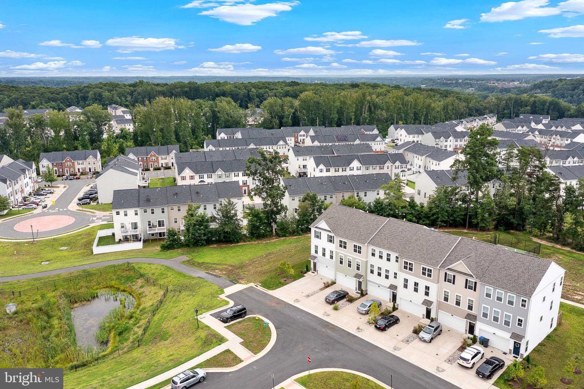 401 SNOWBERRY LANE