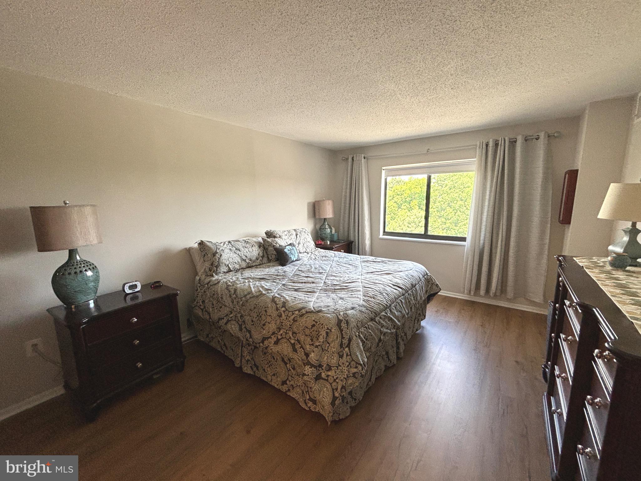 GREENS AT LEISURE WORLD - Residential Lease