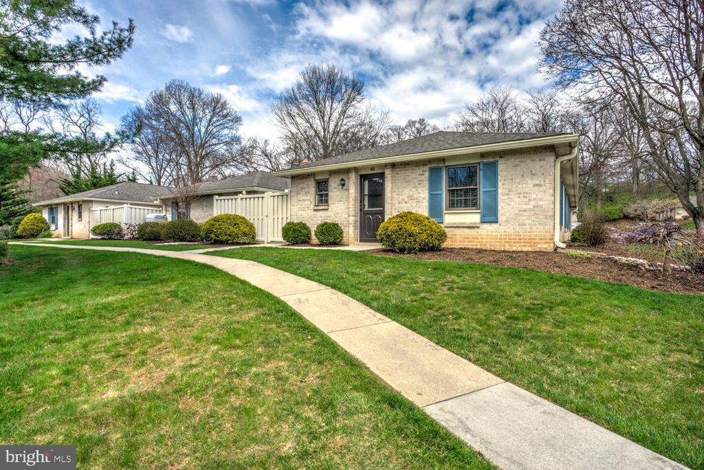 Photo of 410 Valleybrook Drive, Lancaster, PA 17601 (MLS # PALA2049302)