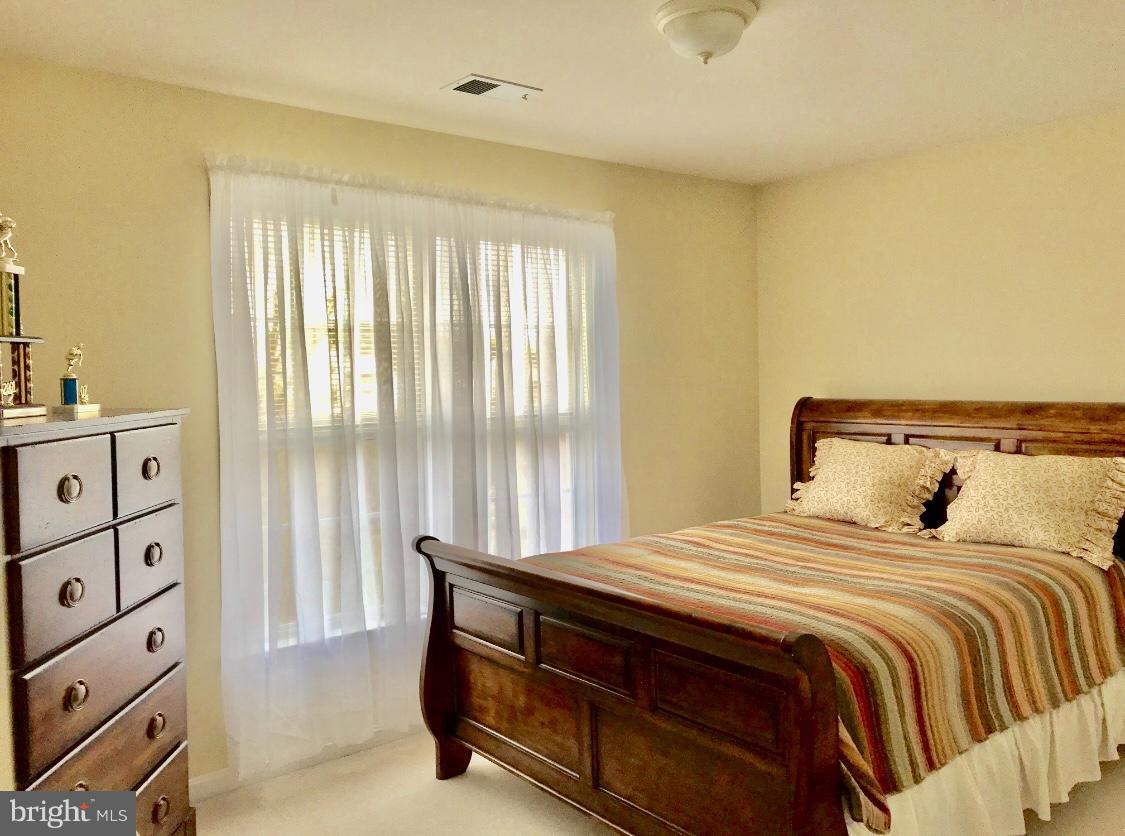 GALYN MANOR - Residential