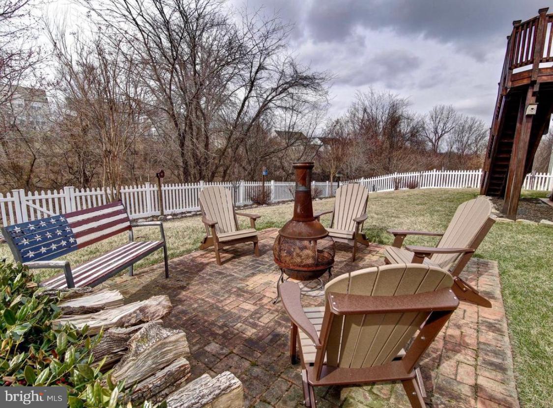 GALYN MANOR - Residential