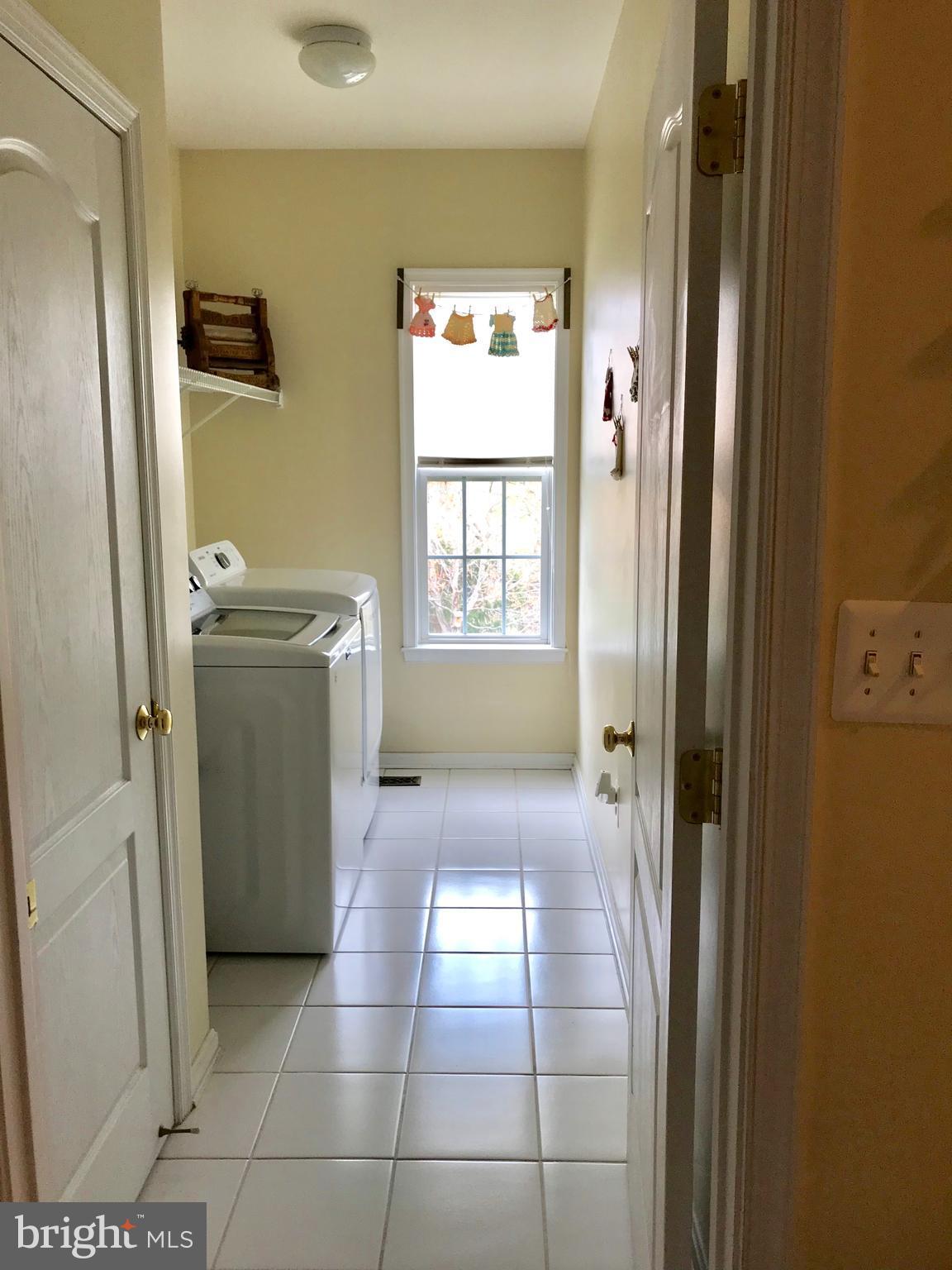 GALYN MANOR - Residential