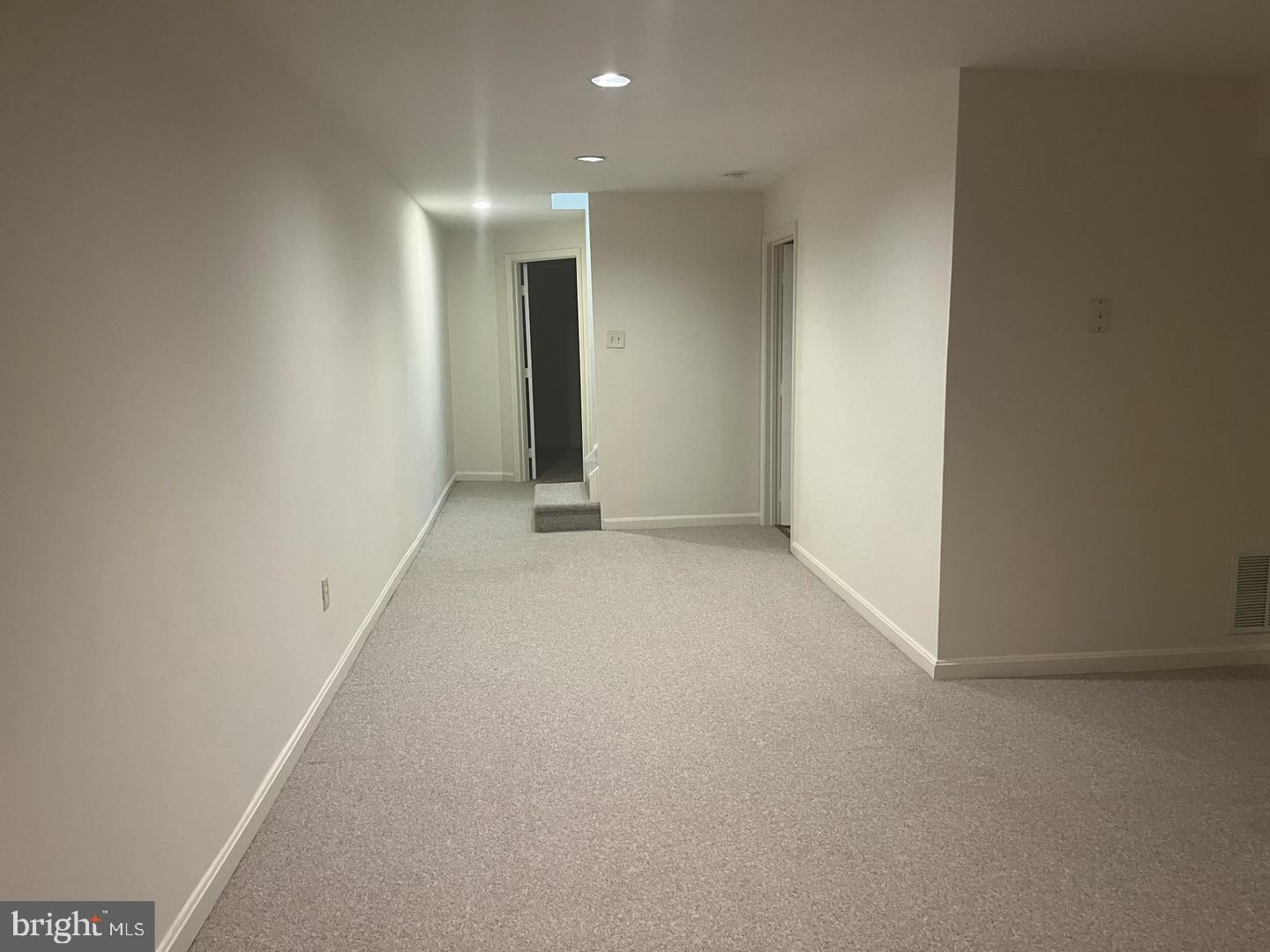 SPRING LAKE FARM - Residential Lease