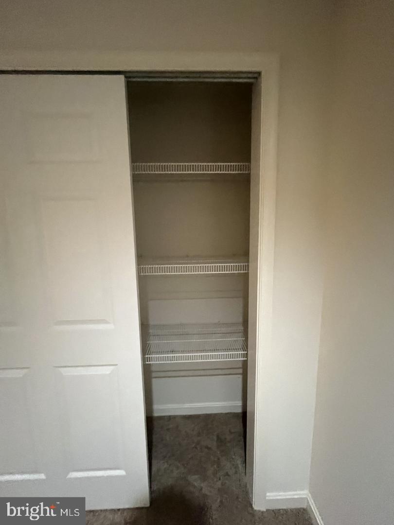 SPRING LAKE FARM - Residential Lease