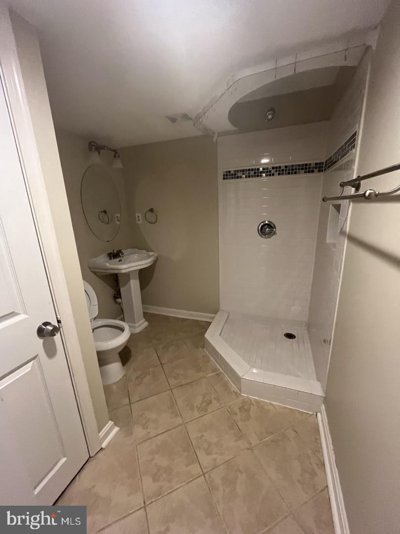 SPRING LAKE FARM - Residential Lease