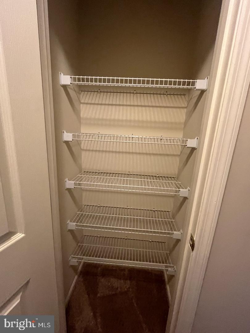 SPRING LAKE FARM - Residential Lease