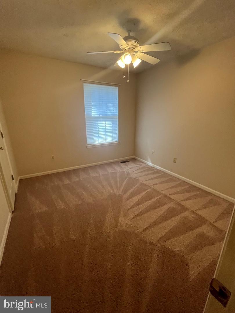 SPRING LAKE FARM - Residential Lease