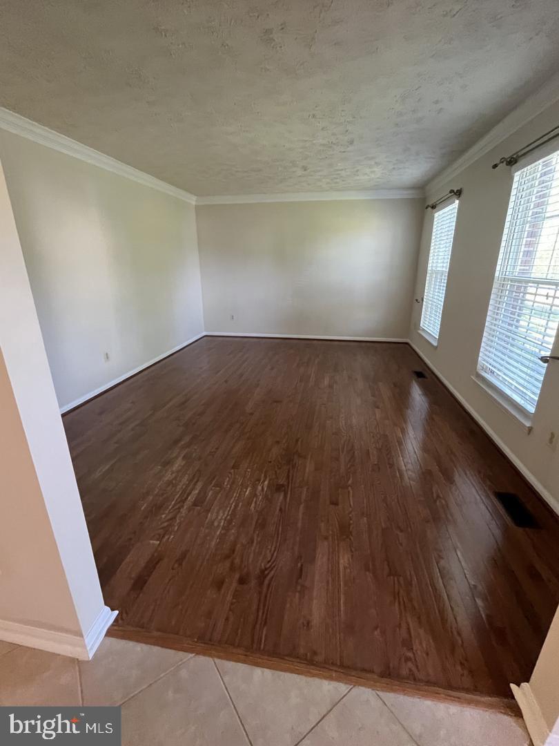 SPRING LAKE FARM - Residential Lease