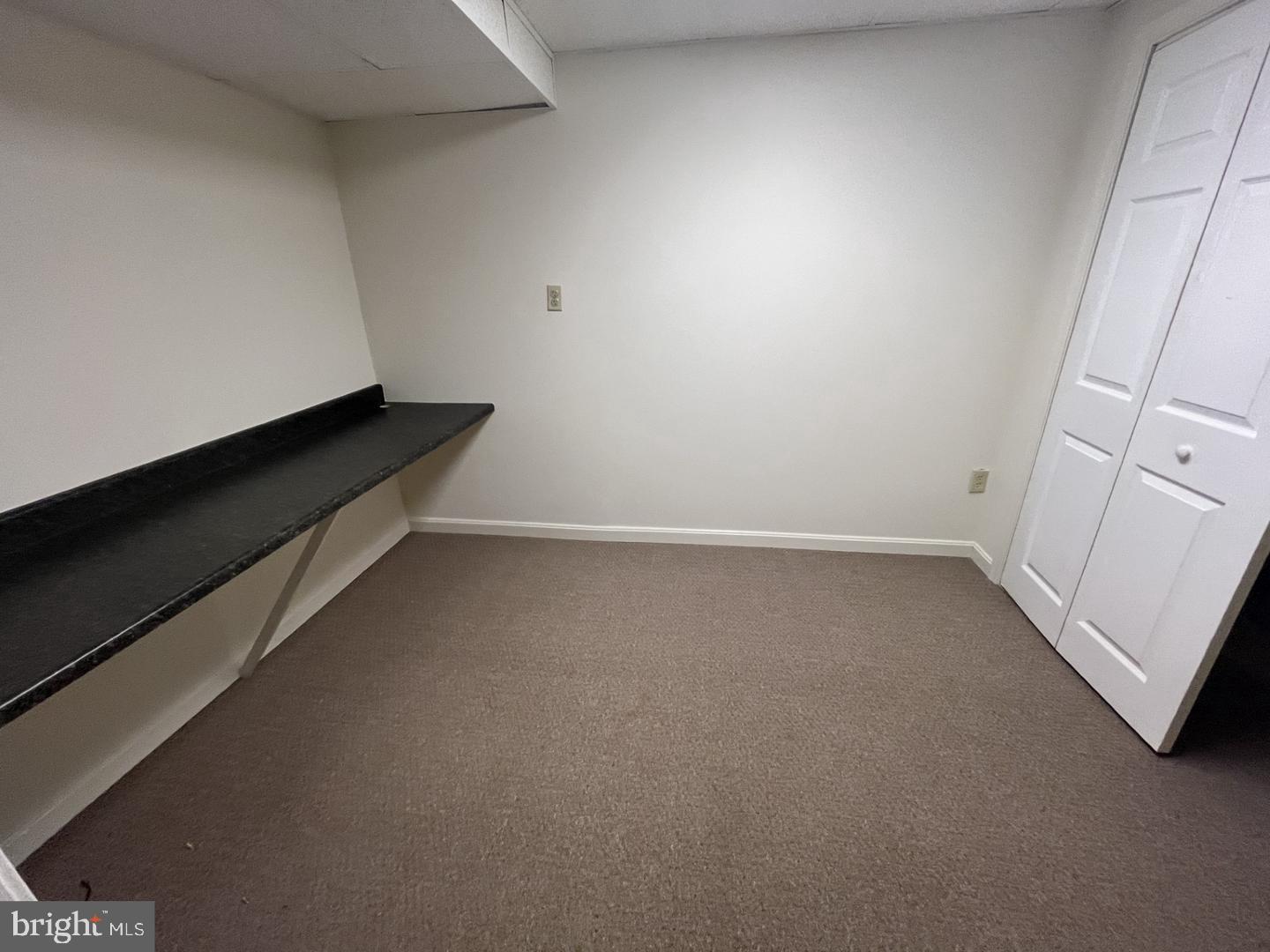 SPRING LAKE FARM - Residential Lease