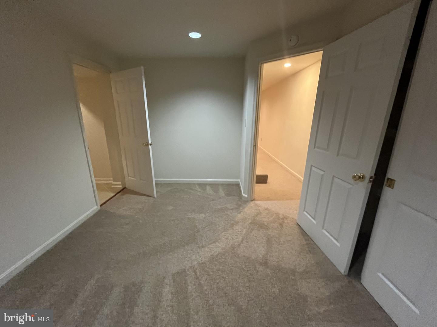 SPRING LAKE FARM - Residential Lease