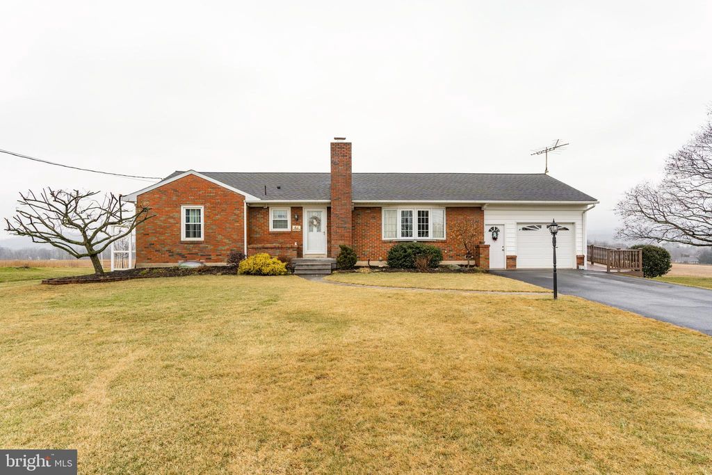 Photo of 95 SWAMP BRIDGE RD, DENVER, PA 17517 (MLS # PALA2033360)