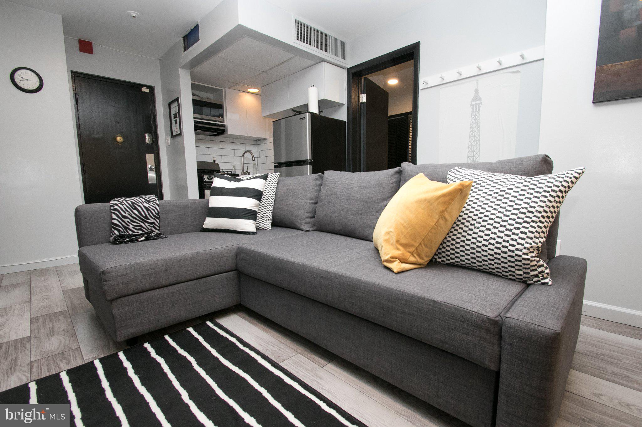 2135 WALNUT STREET 304