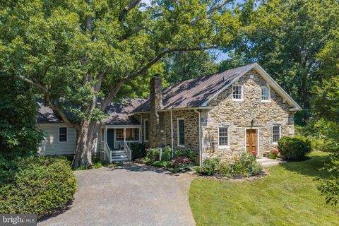 Homes For Sale - 14127 Harpers Ferry Road<br/> Loudoun County, HILLSBORO, VA 20132