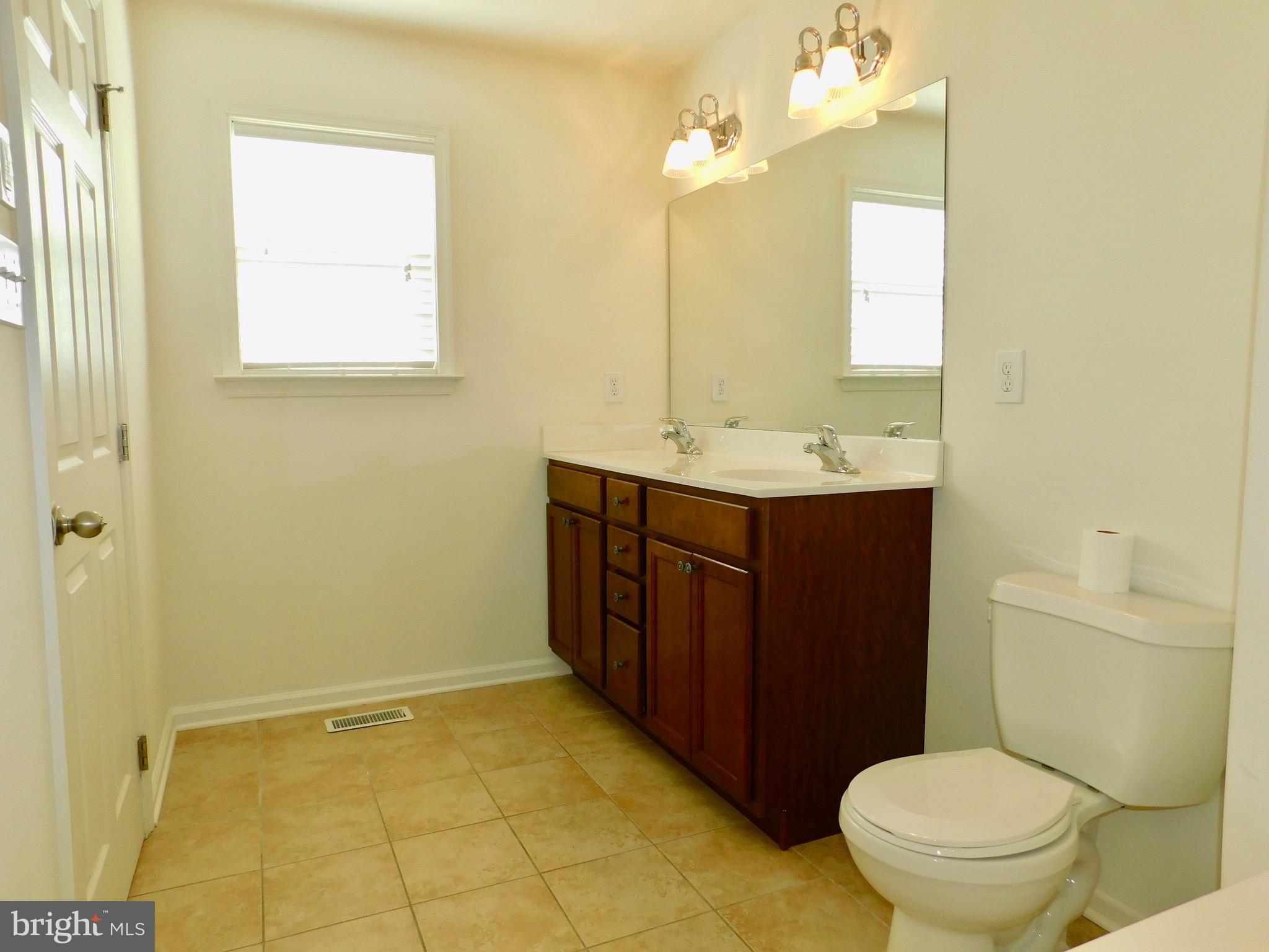 HAMMONDS MILL - Residential