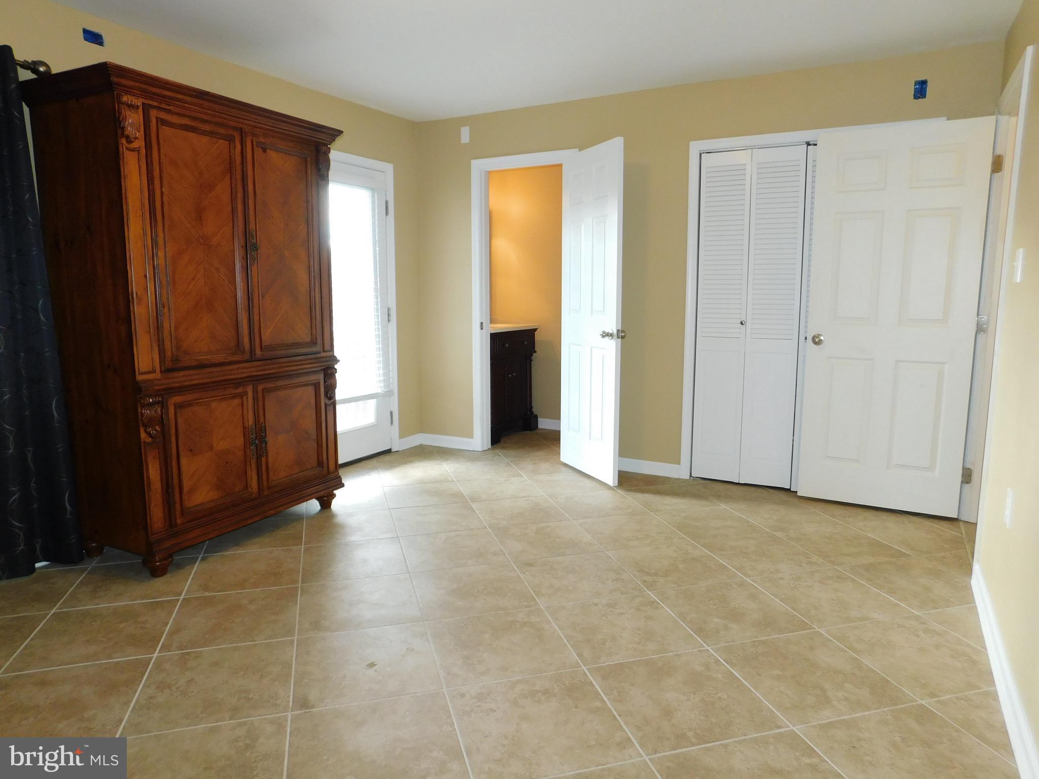 HAMMONDS MILL - Residential