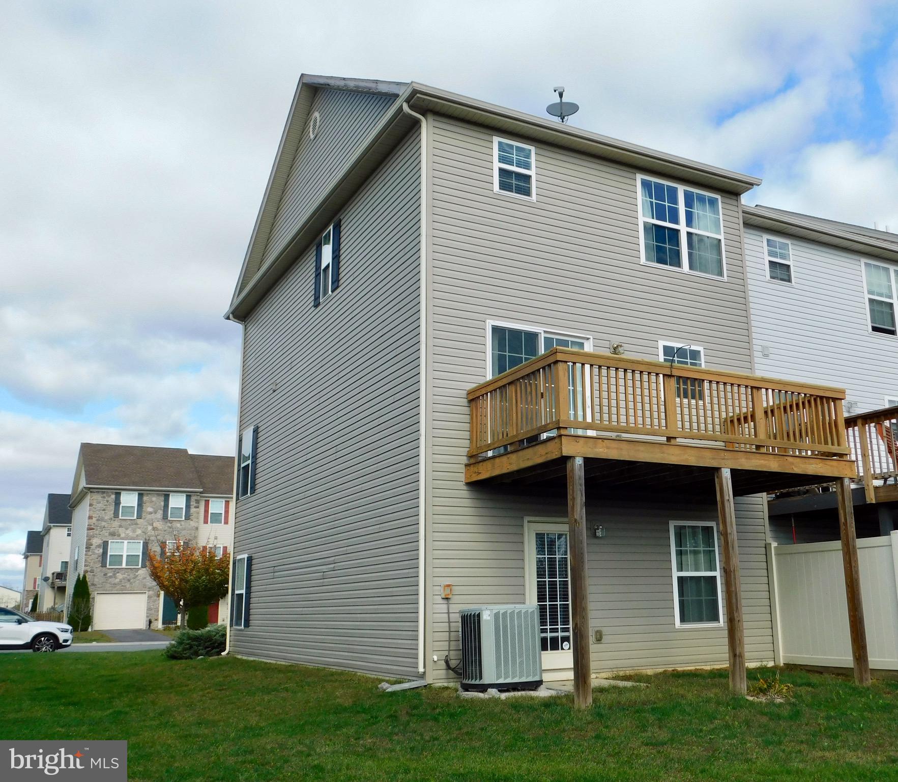 HAMMONDS MILL - Residential