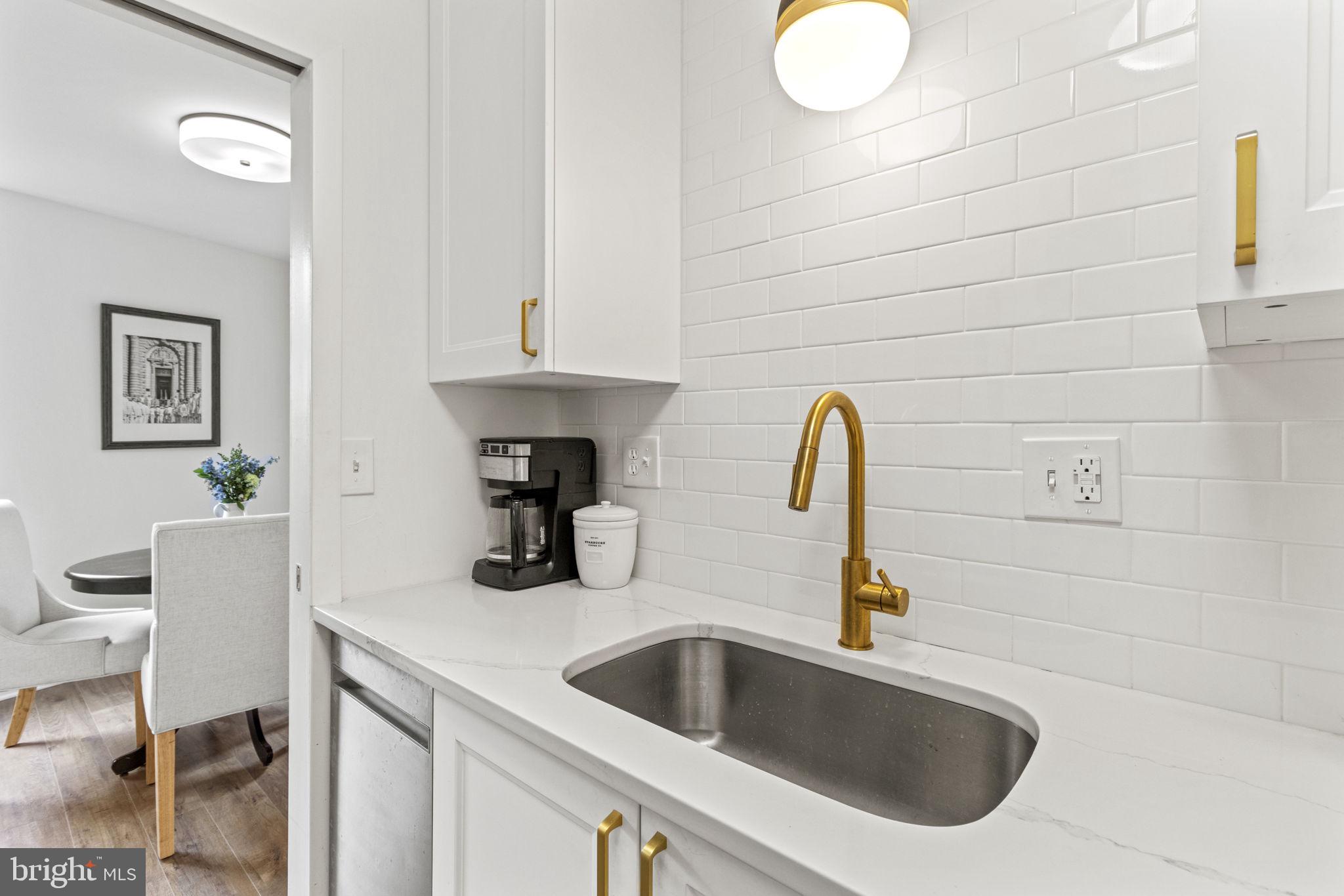 EASTPORT - Residential