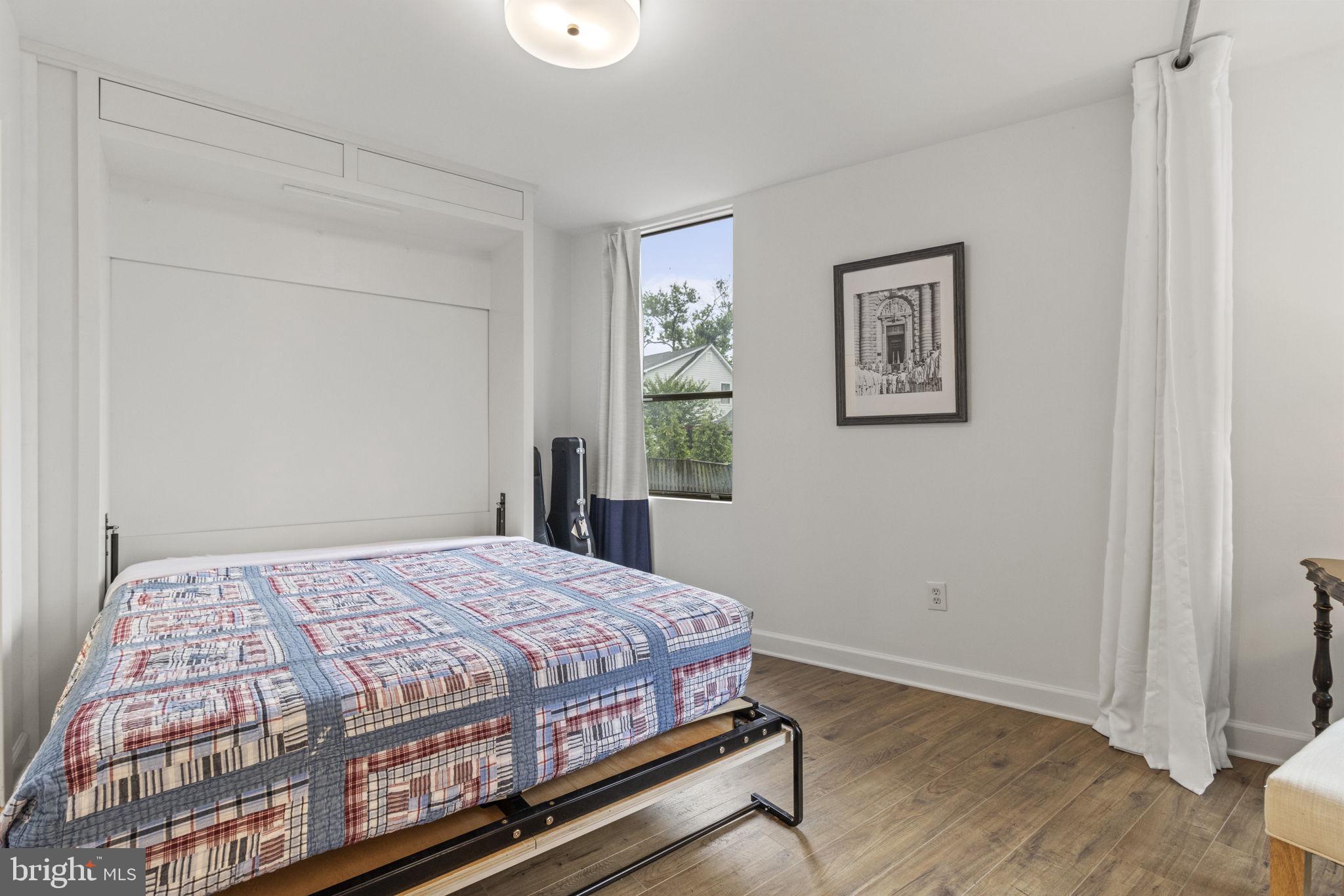 EASTPORT - Residential