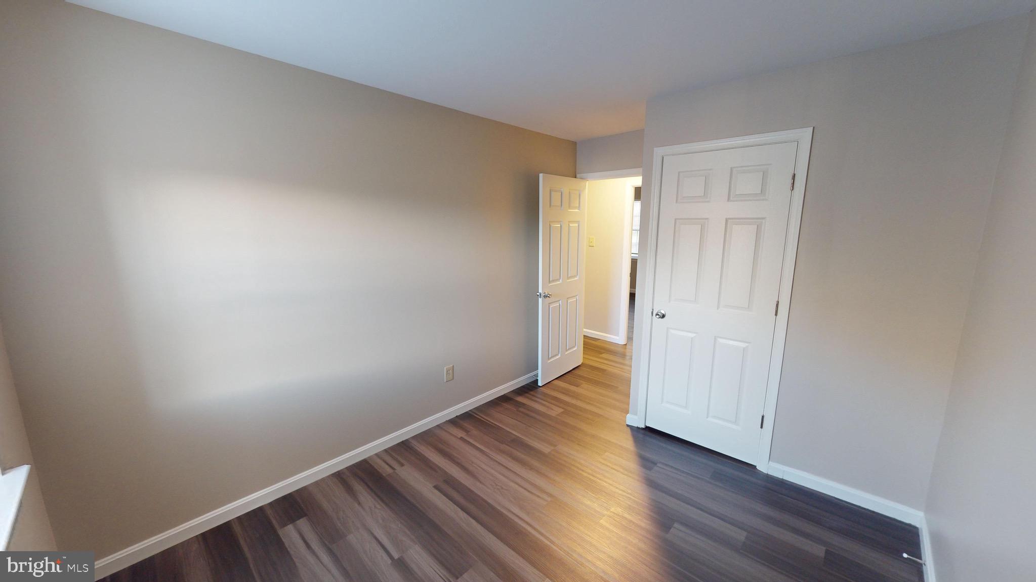 RYON WOODS - Residential