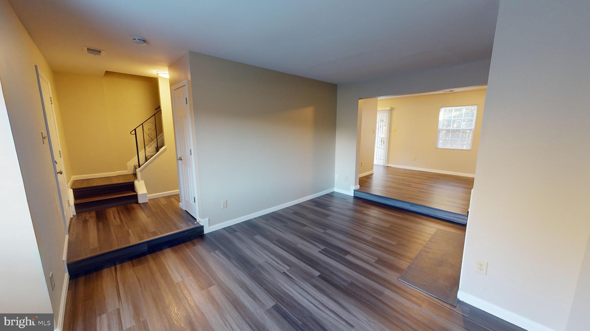 RYON WOODS - Residential