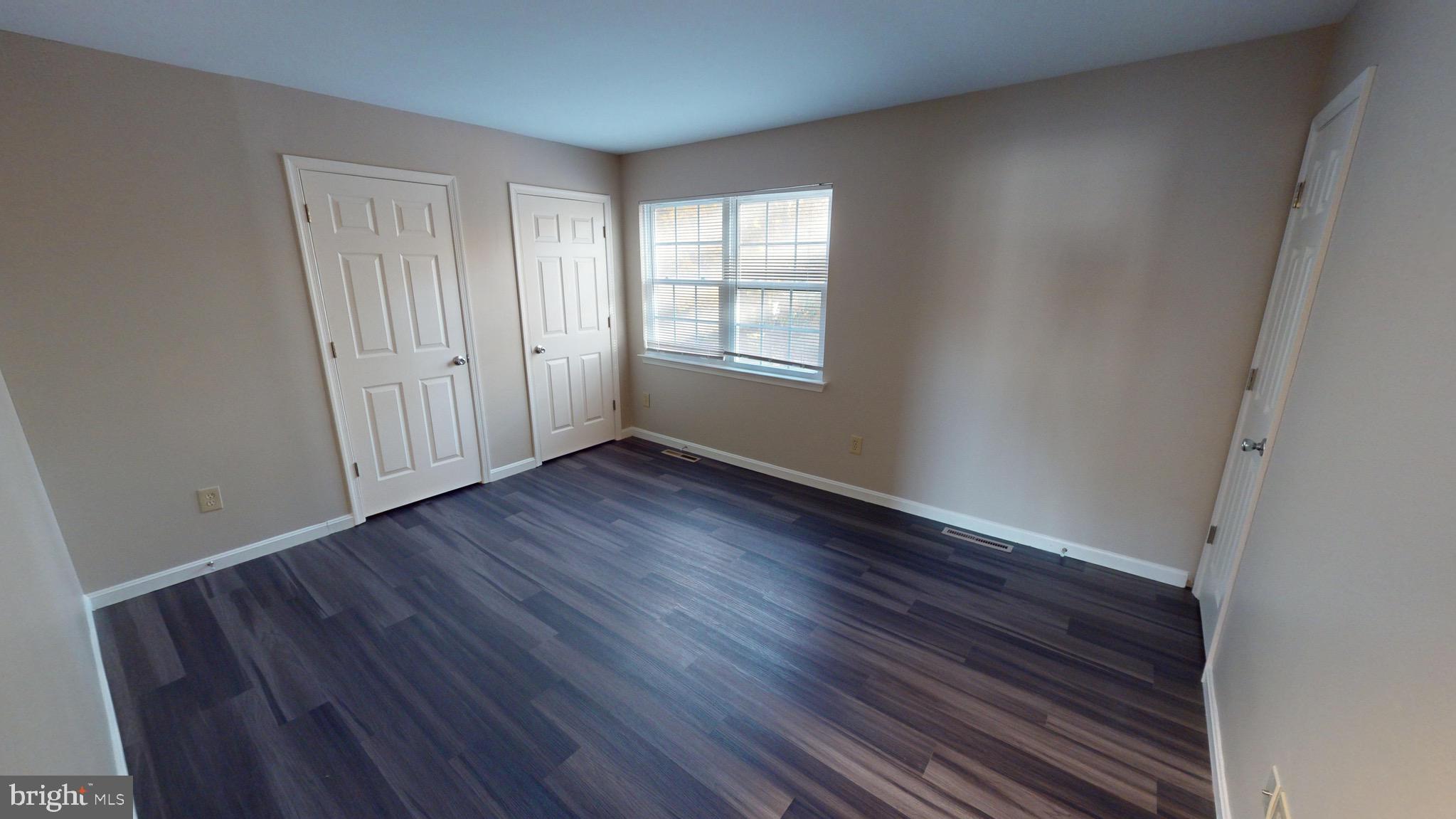 RYON WOODS - Residential