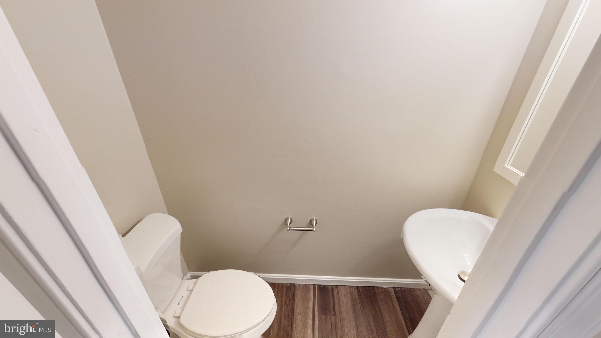 RYON WOODS - Residential