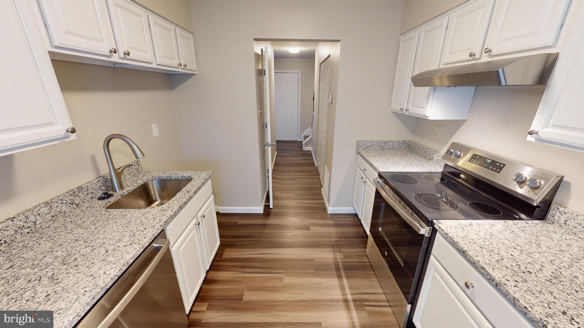 RYON WOODS - Residential