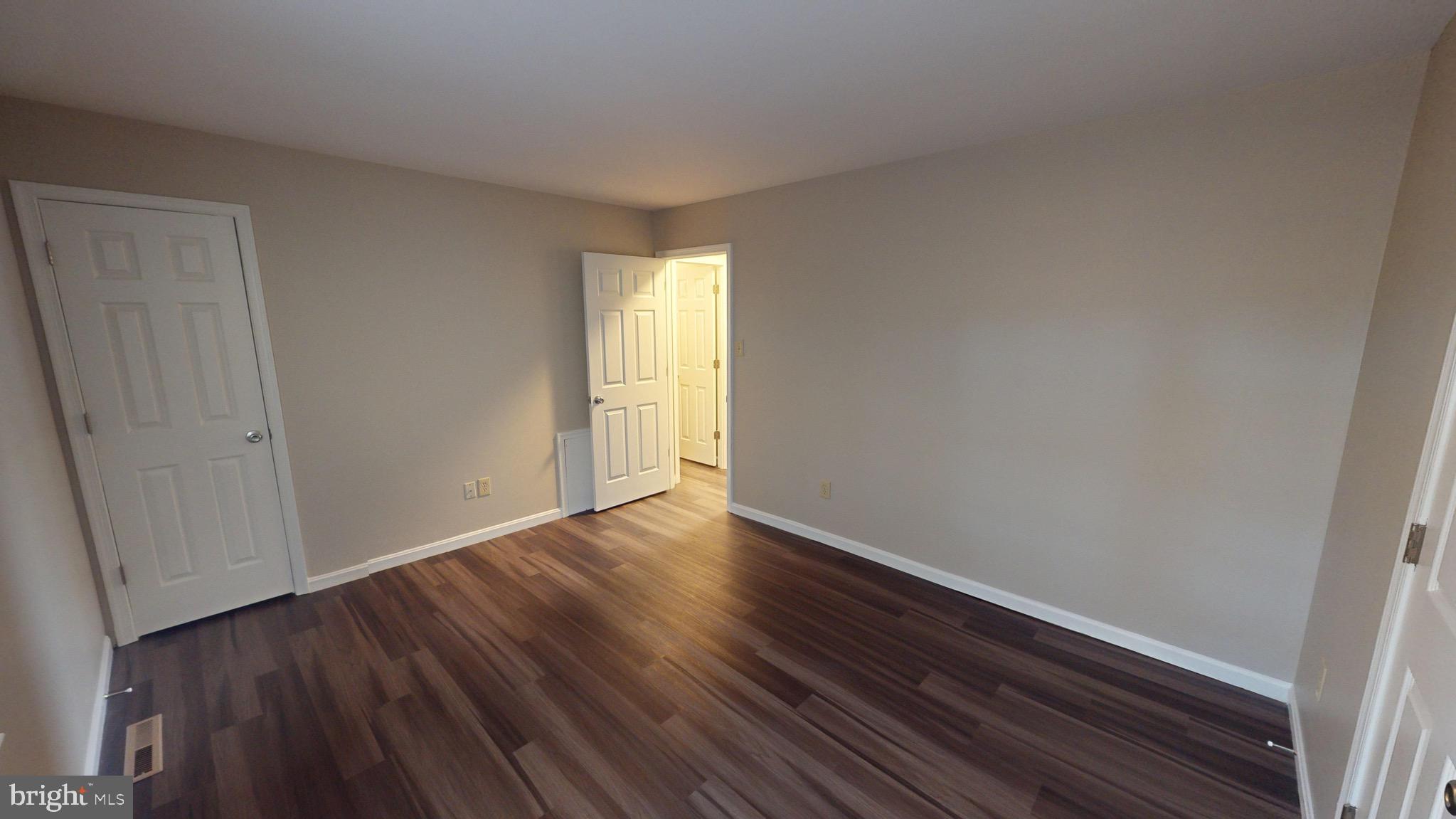 RYON WOODS - Residential