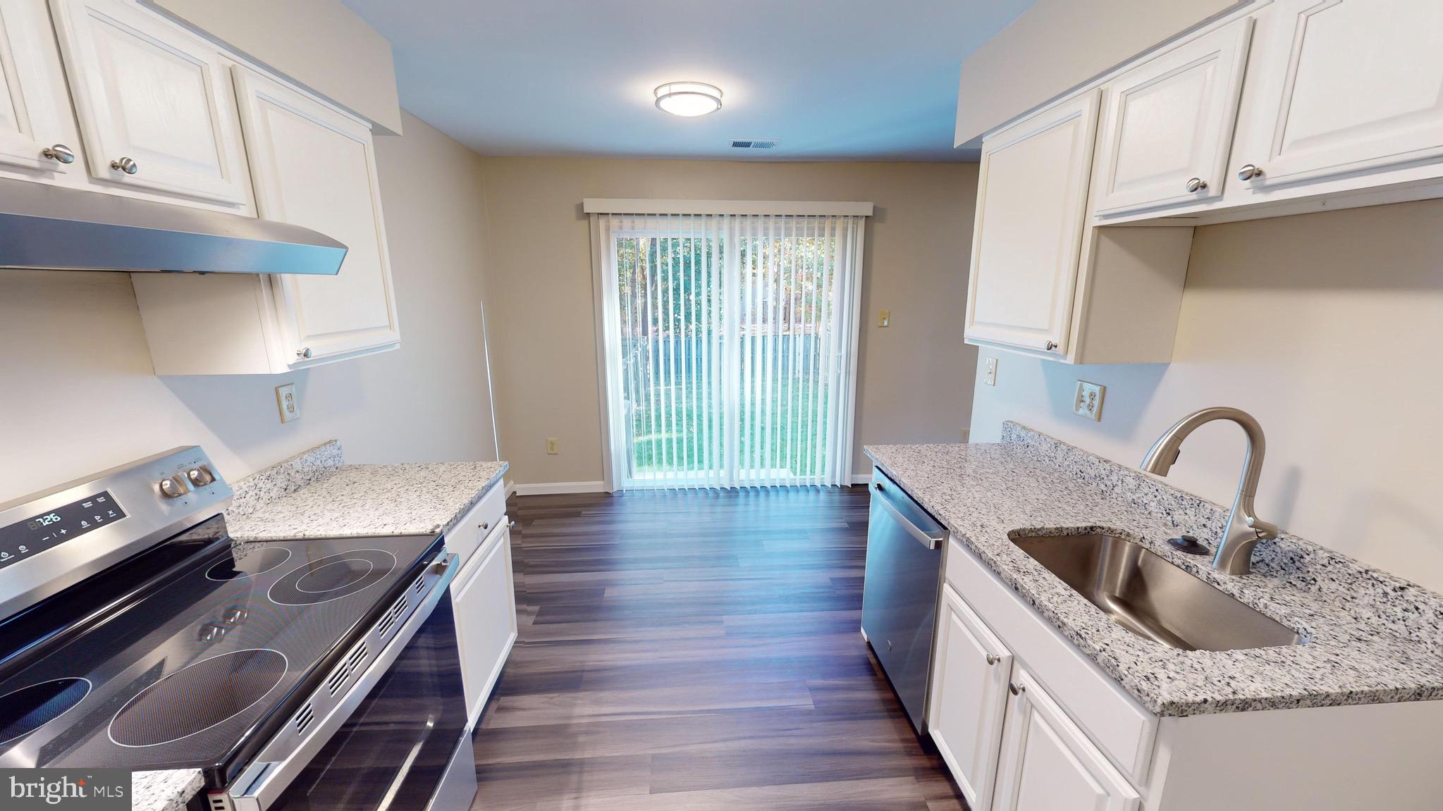 RYON WOODS - Residential