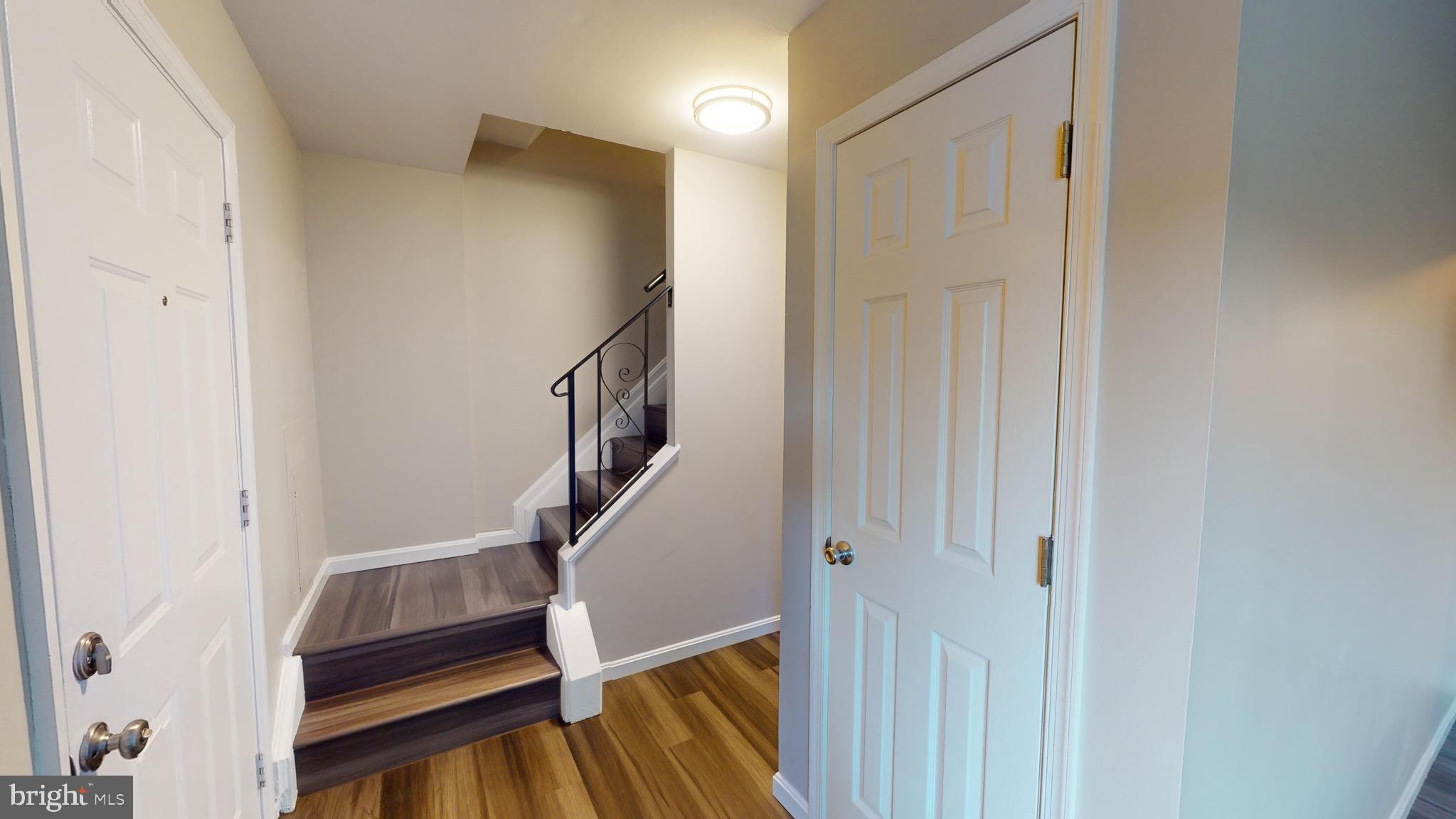 RYON WOODS - Residential