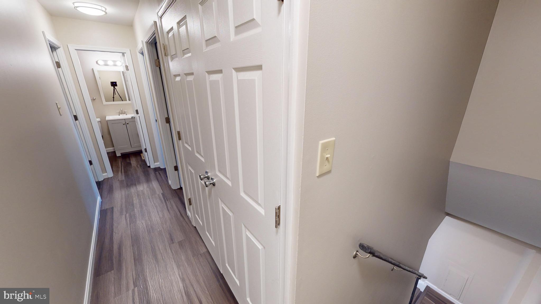 RYON WOODS - Residential