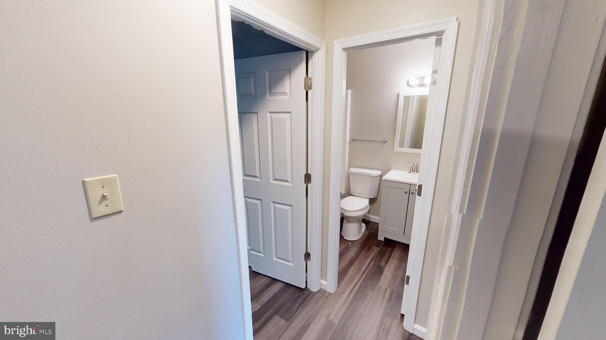 RYON WOODS - Residential