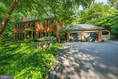 1091 OLD CEDAR ROAD MCLEAN VA 22102