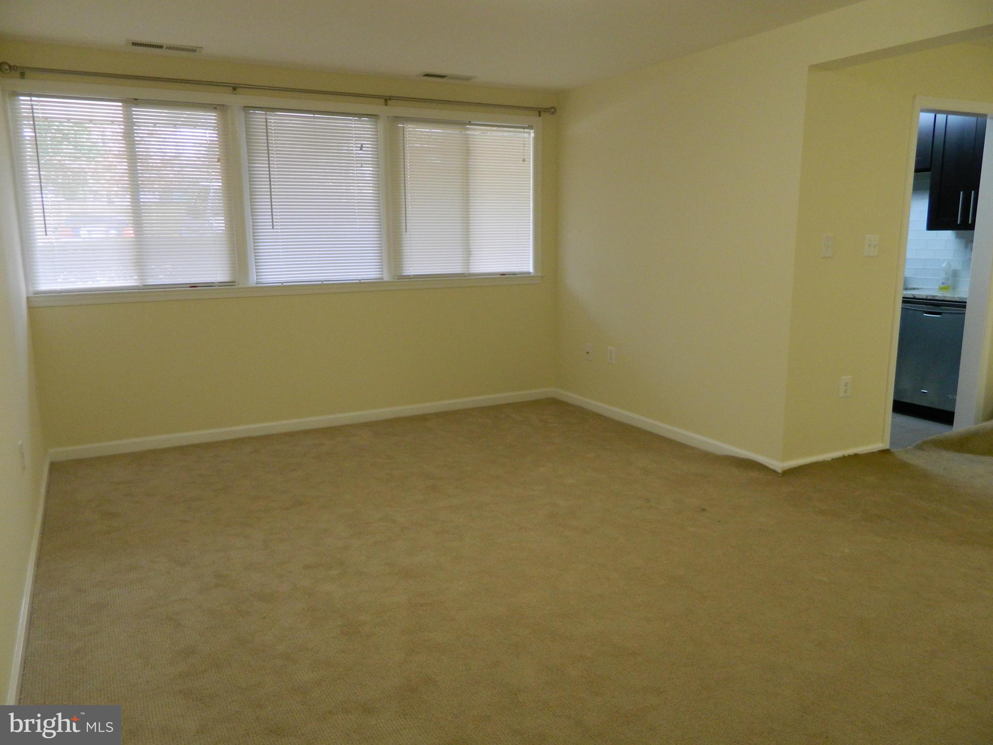 VALLEY PARK - Residential Lease