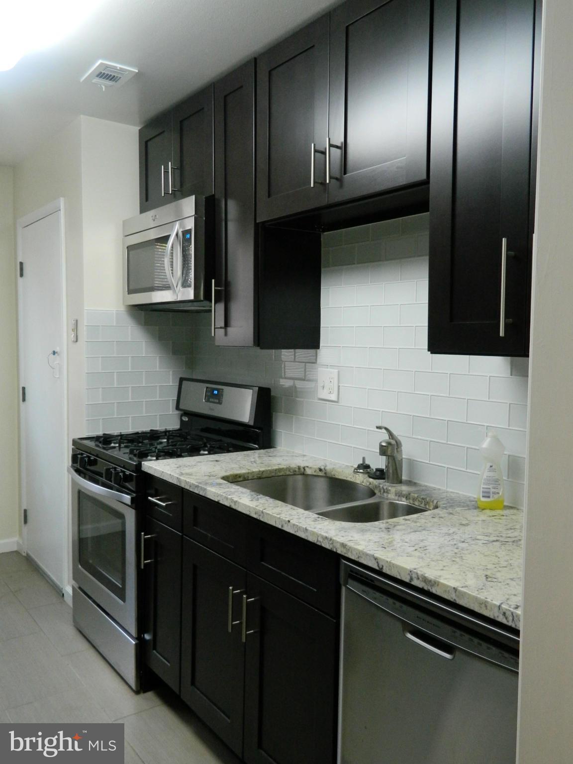 VALLEY PARK - Residential Lease