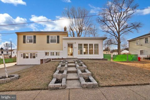 17 GLOUCESTER AVENUE SOMERDALE NJ 08083