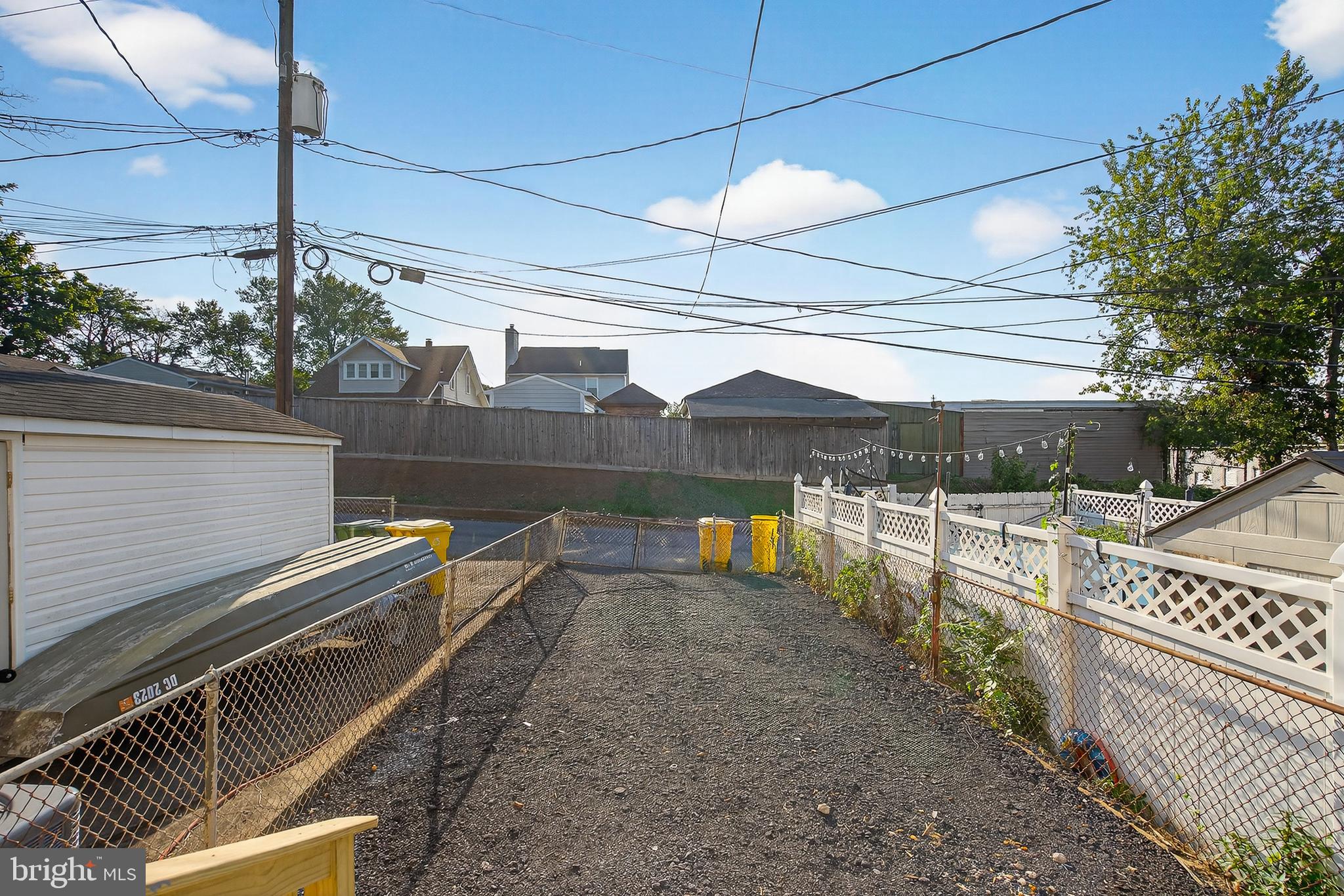 GUILFORD MANOR - Residential